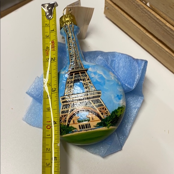 Eiffel Tower/Paris hand painted Ornament - Picture 5 of 5